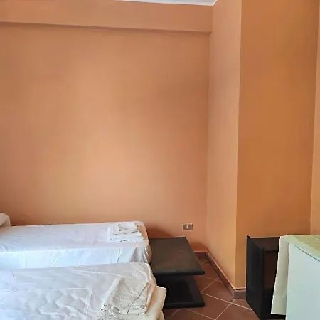 Apartment Atmospheric In Sant Irene Torre Vecchia With Garden San Costantino